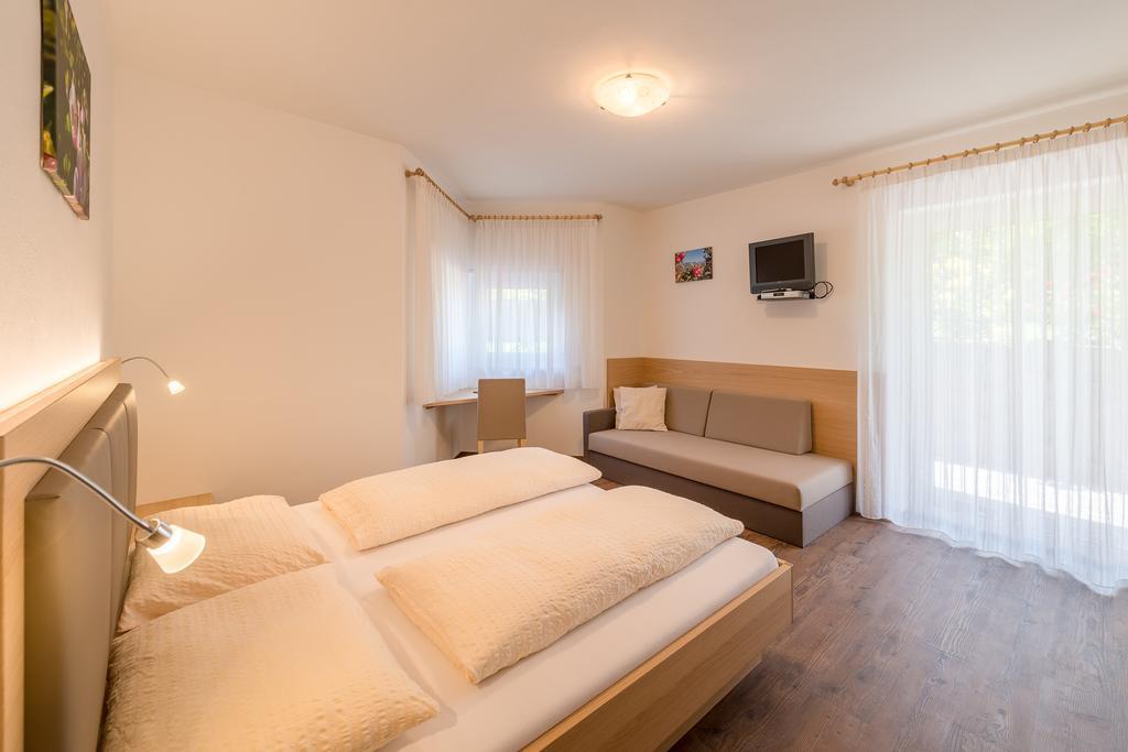 Pension Etschblick B&B Frangarto Kültér fotó